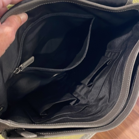 Coach “Camden” Pebbled Leather Unisex Messenger Bag - Picture 8 of 16